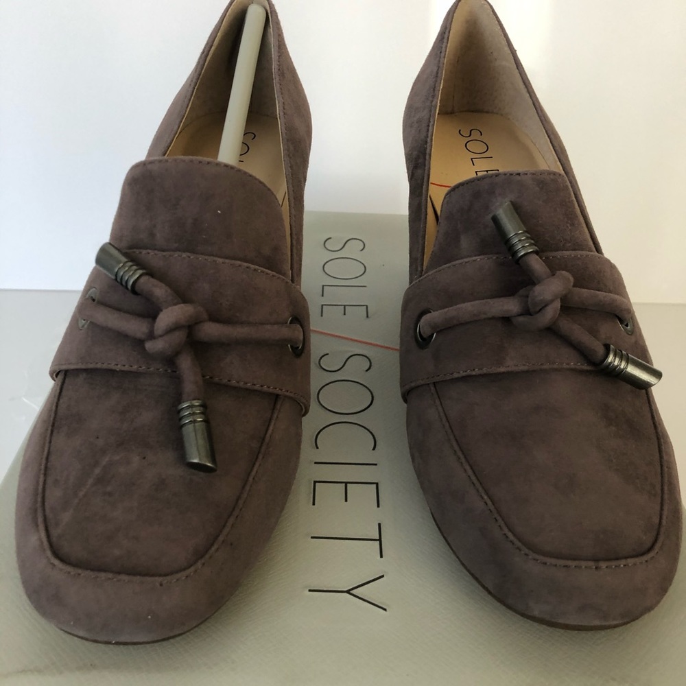 MATADOR
Block Heel Loafer